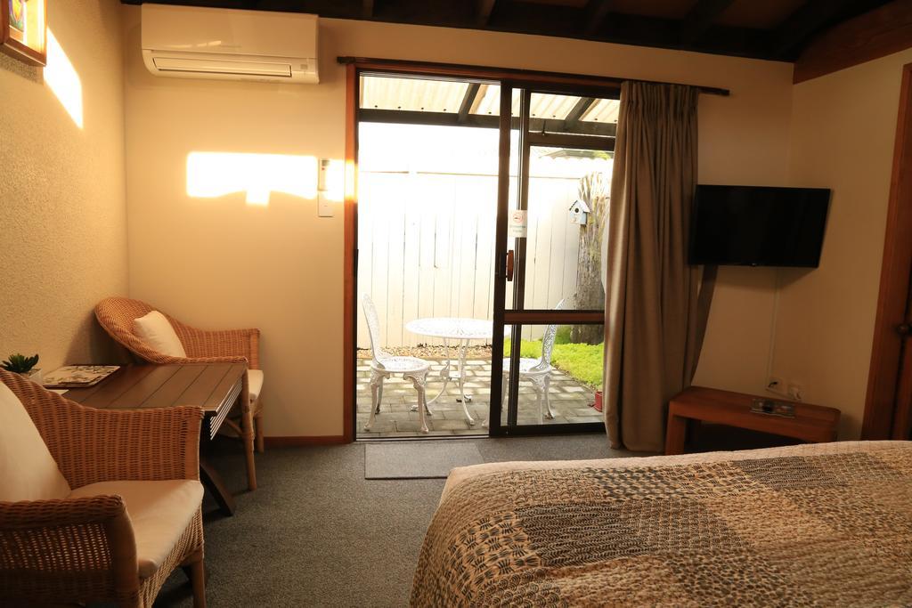 Papakura Motor Lodge & Motel Exterior photo